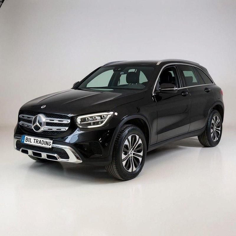 Begagnad 2022 Mercedes GLC300e SUV | 369 000 kr - Bild 1/4