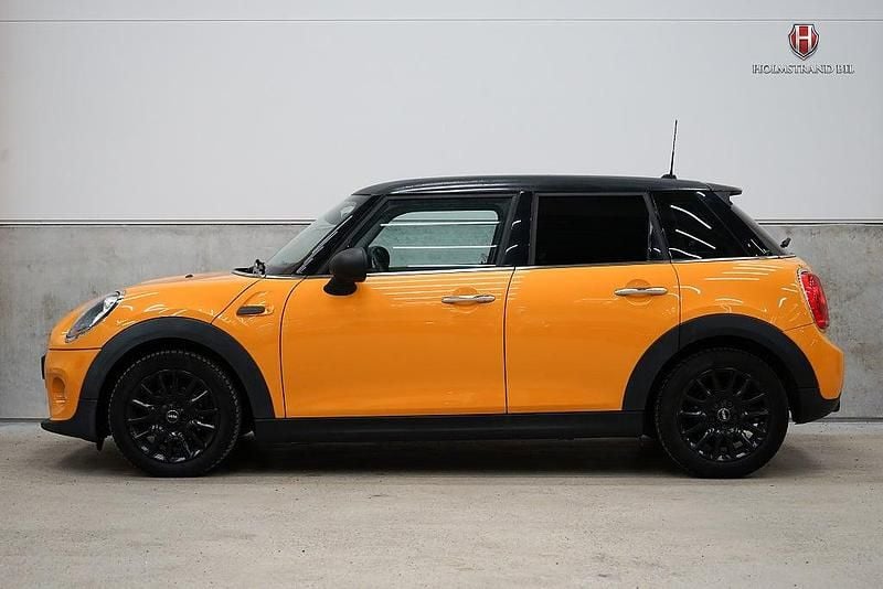 Begagnad Mini ONE Pepper 102 HK (75 kW) 2015 Orange Halvkombi
