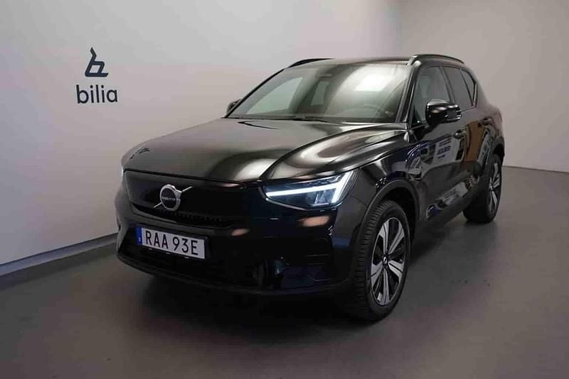 Svart Begagnad 2023 Volvo XC40 Single Motor SUV | 299 500 kr - Bild 1/1