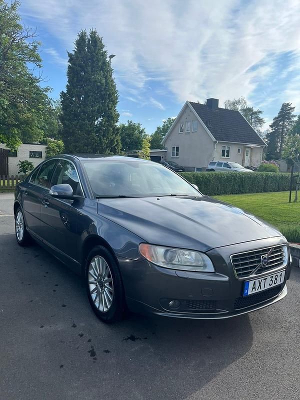Begagnad 2007 Volvo S80 Sedan | 39 500 kr (Marknadspris) - Bild 1/4