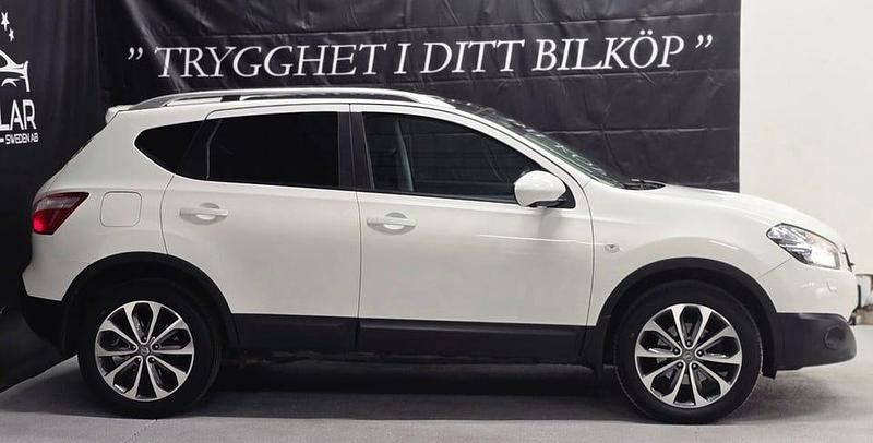 Begagnad Nissan Qashqai 360º 150 HK (110 kW) 2012 Vit SUV
