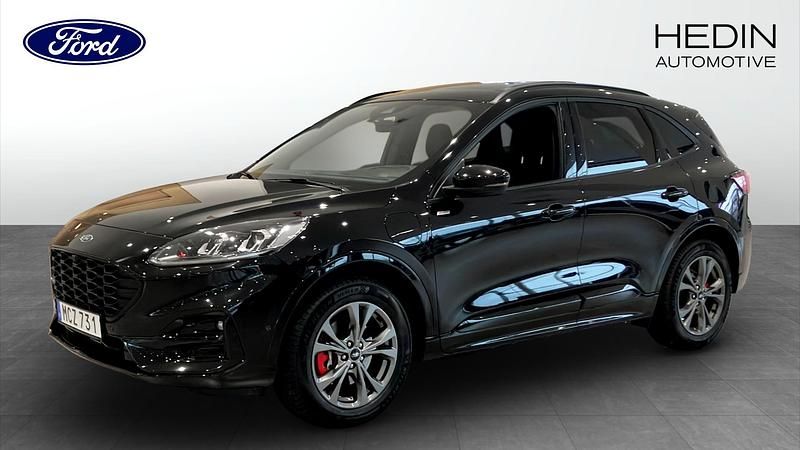 Svart Begagnad 2021 Ford Kuga Business Edition SUV | 279 900 kr (Marknadspris) - Bild 1/4