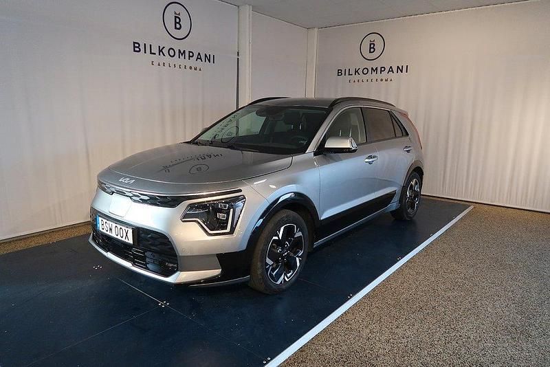 Grå Begagnad 2022 Kia e-Niro 2 SUV | 299 800 kr (Lite dyr) - Bild 1/4