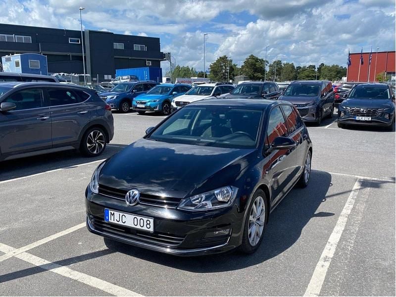 Svart Begagnad 2014 VW Golf VII GT Halvkombi | 70 000 kr (Bra pris) - Bild 1/4