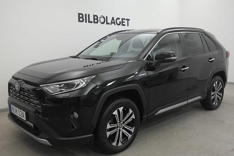 Svart Begagnad 2019 Toyota RAV4 Hybrid SUV | 324 800 kr (Marknadspris) - Bild 1/4