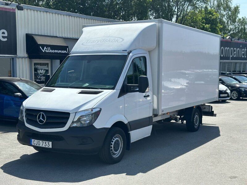 Vit Begagnad 2018 Mercedes Sprinter Van | 379 900 kr - Bild 1/4