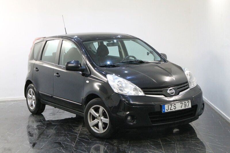 Svart Begagnad 2009 Nissan Note Minibuss | 49 900 kr (Marknadspris) - Bild 1/4