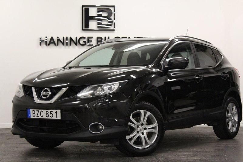 Svart Begagnad 2014 Nissan Qashqai SUV | 99 900 kr (Marknadspris) - Bild 1/4
