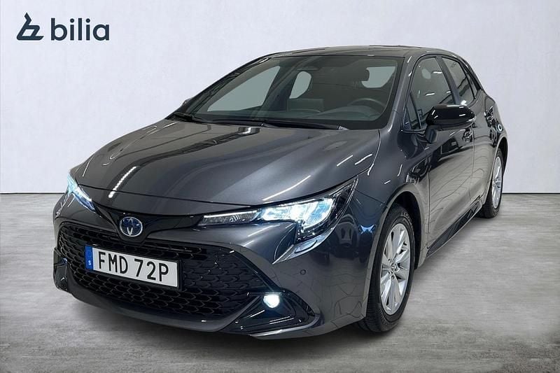 Begagnad Toyota Corolla Hybrid Active 141 HK (103 kW) 2025 Mörkgrå Halvkombi