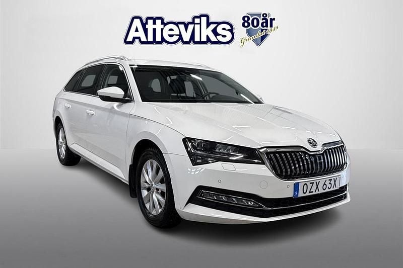 Vit Begagnad 2021 Skoda Superb Kombi | 259 900 kr (Bra pris) - Bild 1/4