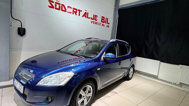 Blå Begagnad 2007 Kia Ceed Sportswagon Kombi | 64 898 kr (Bra pris) - Bild 1/4
