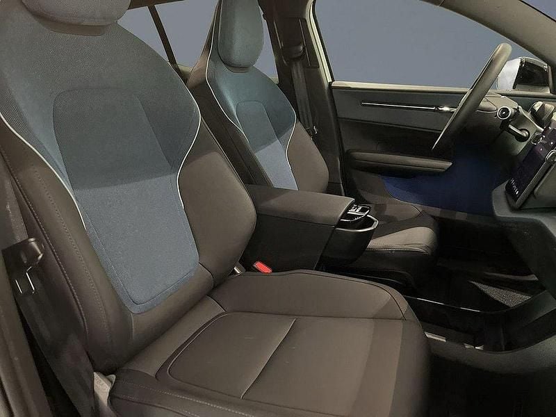 Vit Begagnad 2024 Volvo EX30 Plus SUV | 385 000 kr (Marknadspris) - Bild 1/1