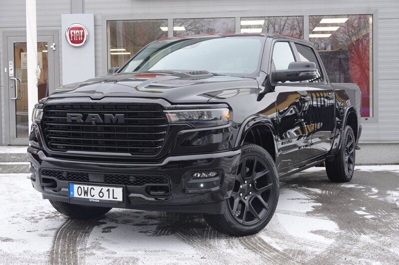 Svart Ny 2025 Dodge Ram Pickup | 1 174 000 kr (Marknadspris) - Bild 1/4