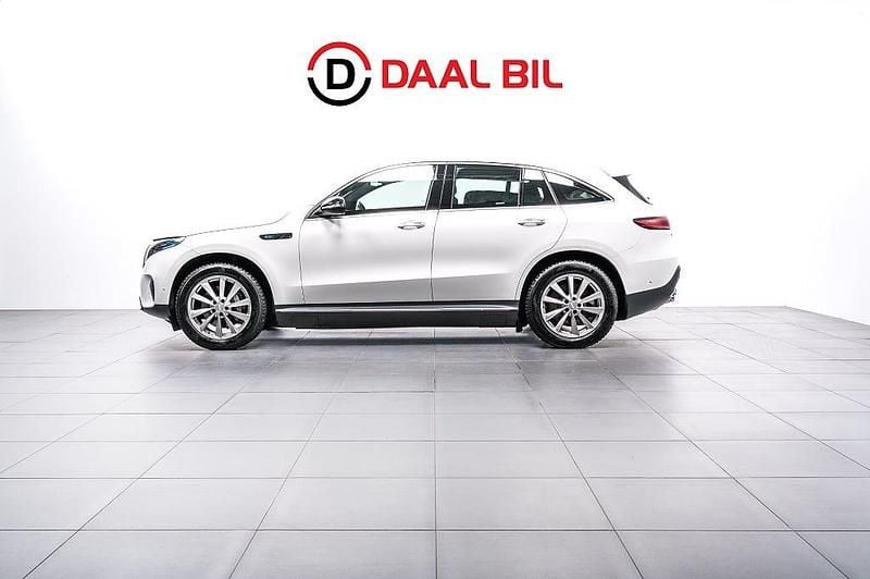 Vit Begagnad 2021 Mercedes EQC400 SUV | 304 700 kr (Marknadspris) - Bild 1/4