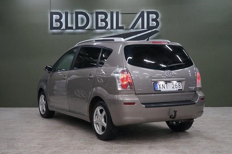 Begagnad Toyota Corolla 129 HK (94 kW) 2006 Brun Kombi