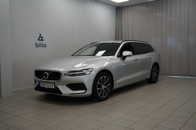 Silver Begagnad 2020 Volvo V60 Momentum Kombi | 229 900 kr (Bra pris) - Bild 1/4