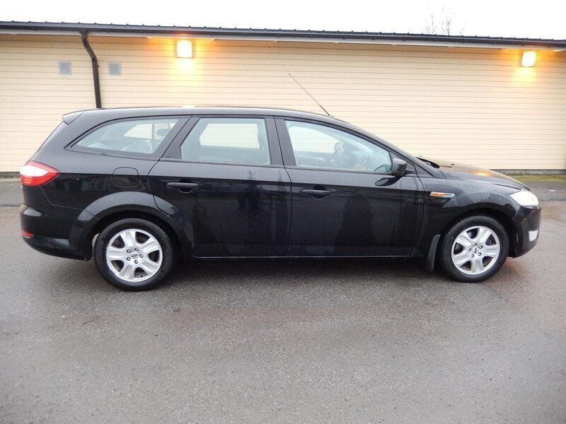 Begagnad Ford Mondeo 141 HK (103 kW) 2008 Svart Kombi