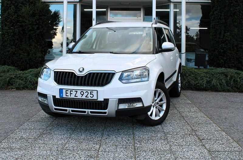 Vit Begagnad 2016 Skoda Yeti Outdoor SUV | 158 900 kr (Bra pris) - Bild 1/4