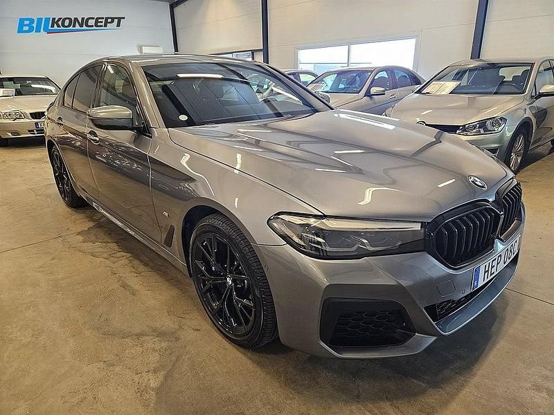 Begagnad BMW 530e M Sport 184 HK (135 kW) 2021 Blå Sedan