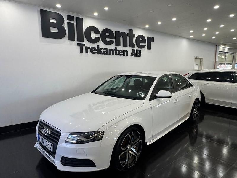 Vit Begagnad 2009 Audi A4 Sedan | 79 900 kr (Marknadspris) - Bild 1/4