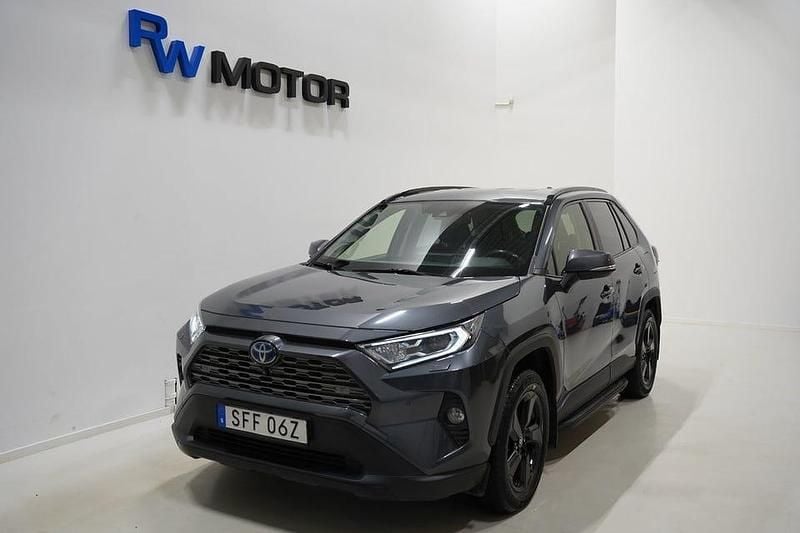 Begagnad Toyota RAV4 Hybrid Executive 222 HK (163 kW) 2019 Grå SUV