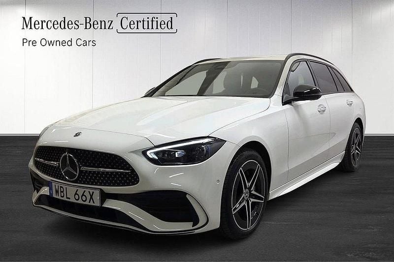 Vit Begagnad 2024 Mercedes C300e Premium Kombi | 548 900 kr (Marknadspris) - Bild 1/4