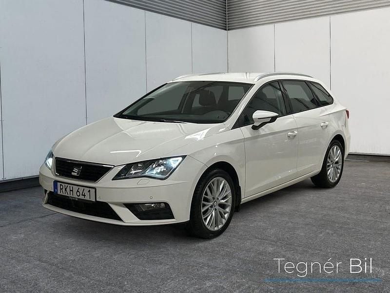 Vit Begagnad 2018 Seat Leon ST Style Kombi | 144 900 kr (Marknadspris) - Bild 1/4