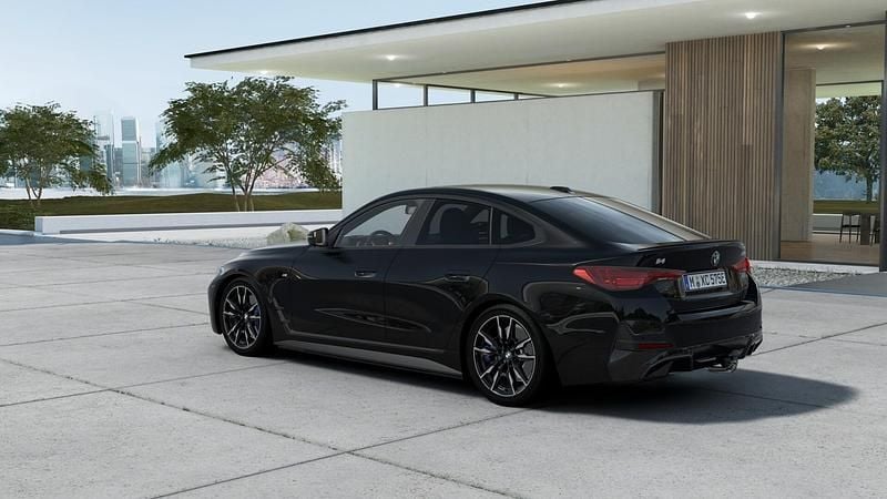 Begagnad BMW i4 Comfort Edition 442 kW (601 HK) 2026 Svart Sedan