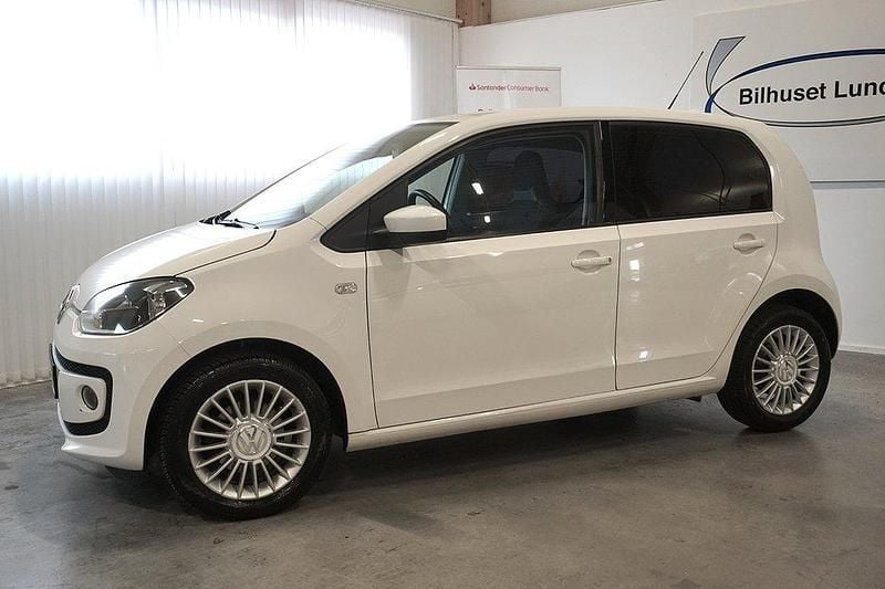 Vit Begagnad 2014 VW up! high up! Halvkombi | 75 000 kr (Lite dyr) - Bild 1/4