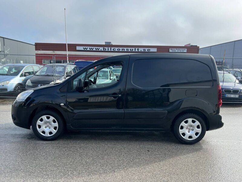 Svart Begagnad 2012 Citroën Berlingo Minibuss | 59 500 kr (Marknadspris) - Bild 1/4