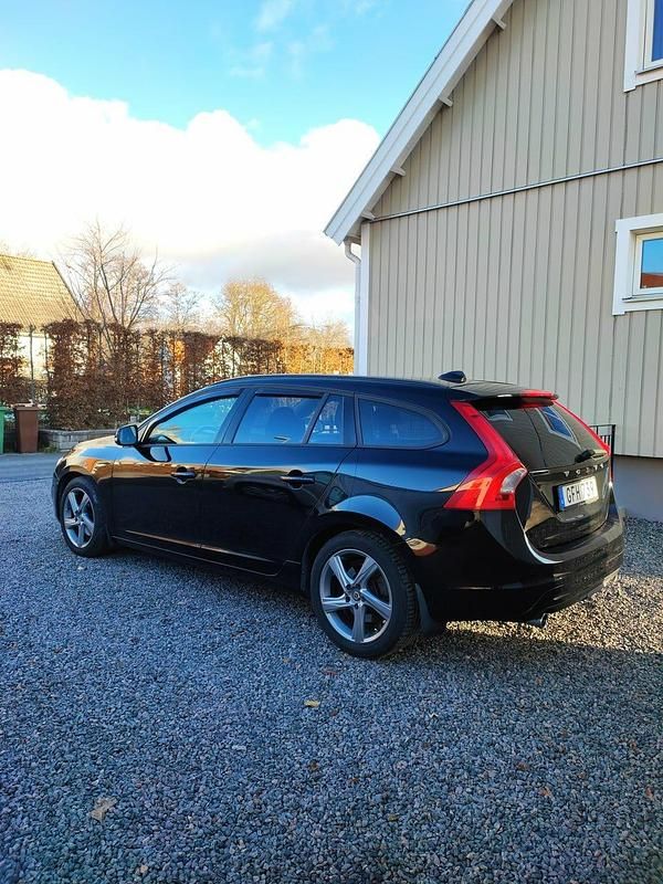 Begagnad Volvo V60 150 HK (110 kW) 2014 Kombi