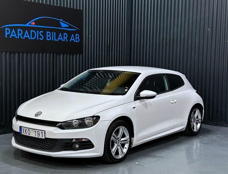 Vit Begagnad 2011 VW Scirocco Sport Sportkupé | 69 900 kr - Bild 1/4