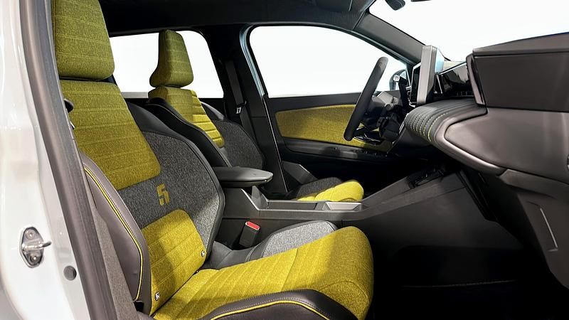 Ny Renault R5 Iconic 110 kW (150 HK) 2025 Halvkombi