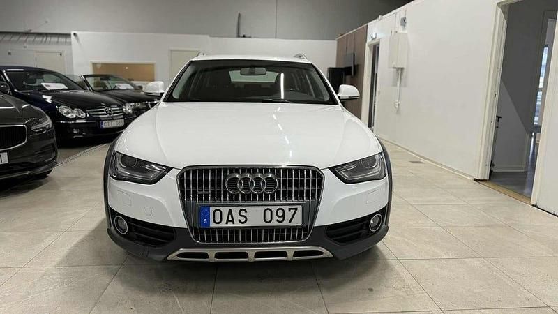 Begagnad Audi A4 Allroad Comfort 150 HK (110 kW) 2013 Vit Kombi