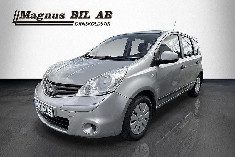 Silver Begagnad 2010 Nissan Note Minibuss | 34 900 kr (Marknadspris) - Bild 1/4