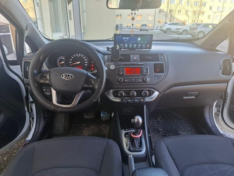 Begagnad Kia Rio 109 HK (80 kW) 2012
