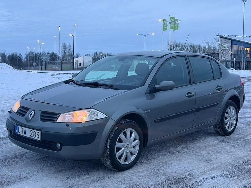 Begagnad Renault Mégane II 107 HK (78 kW) 2003