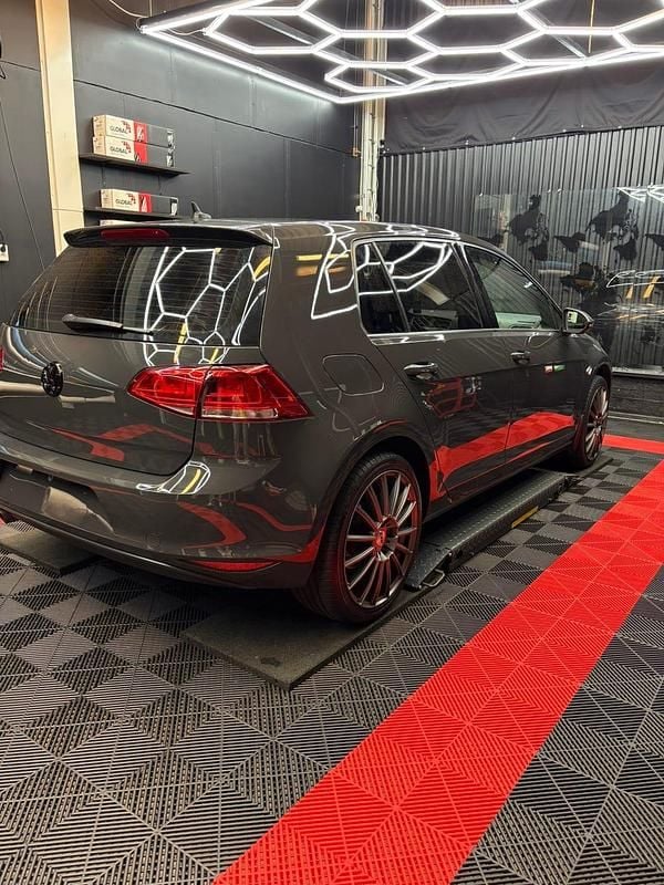 Begagnad VW Golf VII 110 HK (80 kW) 2017