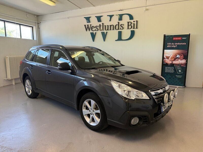 Mörkgrå (grå) Begagnad 2013 Subaru Outback SUV | 49 900 kr (Marknadspris) - Bild 1/4
