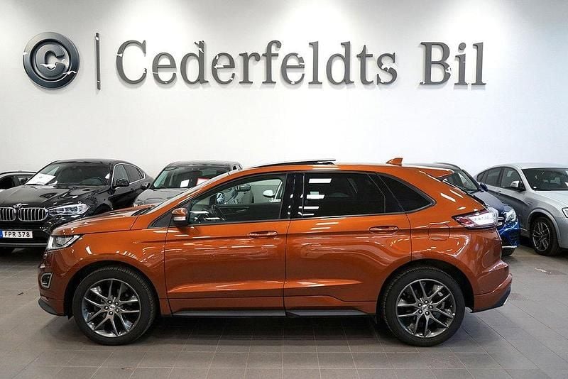 Orange Begagnad 2017 Ford Edge Sport SUV | 219 900 kr (Marknadspris) - Bild 1/4