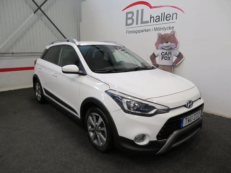 Begagnad Hyundai i20 Active 101 HK (74 kW) 2016 Vit Kombi