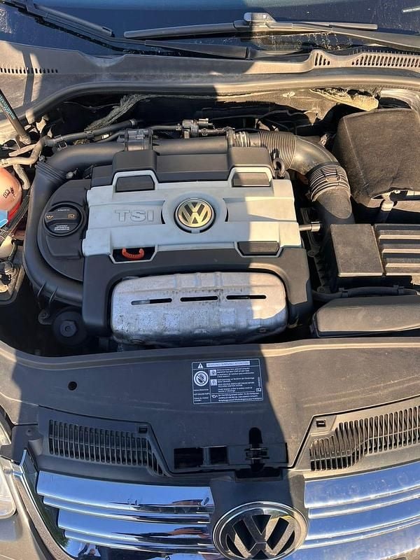 Begagnad VW Golf VI 140 HK (102 kW) 2008 Halvkombi
