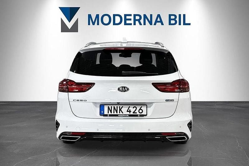 Begagnad Kia Ceed Sportswagon Advance 141 HK (103 kW) 2020 Vit Kombi