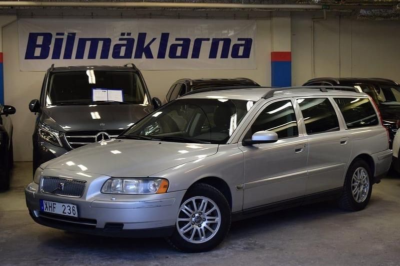 Ljusgrå Begagnad 2005 Volvo V70 Business Edition Kombi | 29 900 kr (Marknadspris) - Bild 1/4