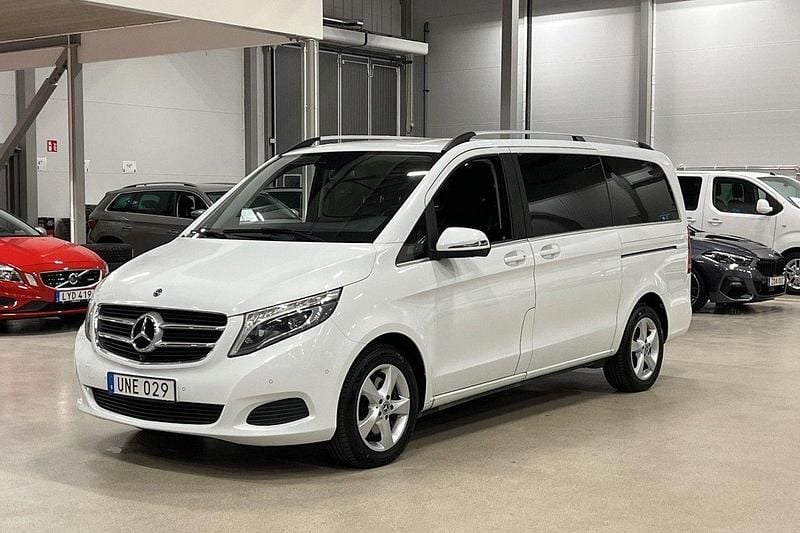 Vit Begagnad 2018 Mercedes V250 Avantgarde Minibuss | 379 900 kr (Bra pris) - Bild 1/4