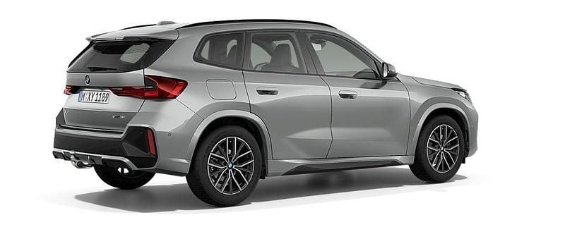 Grå Ny 2026 BMW X1 Comfort Edition SUV | 478 400 kr - Bild 1/2