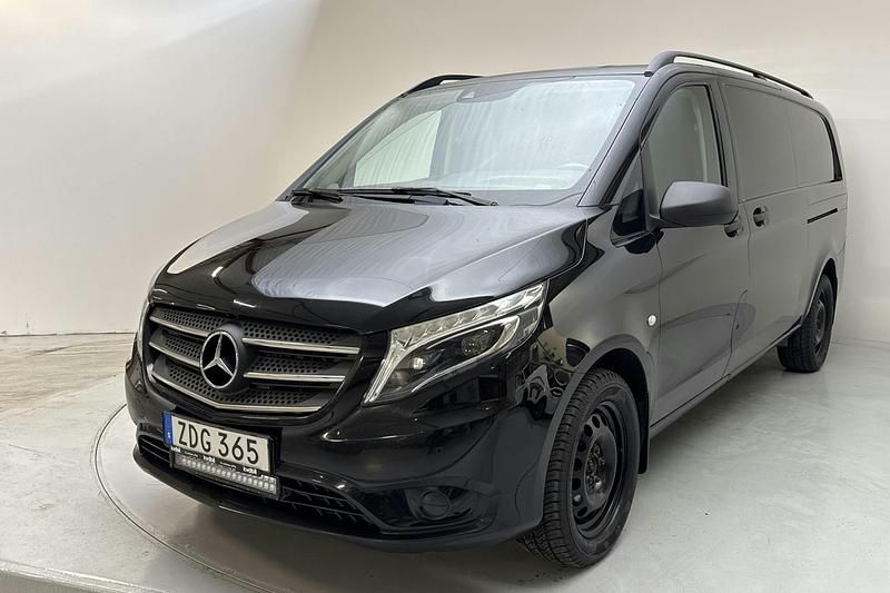Svart Begagnad 2018 Mercedes Vito Minibuss | 263 000 kr (Bra pris) - Bild 1/4