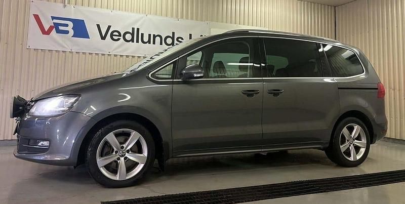 Begagnad VW Sharan GT 170 HK (125 kW) 2011 Grå Minibuss