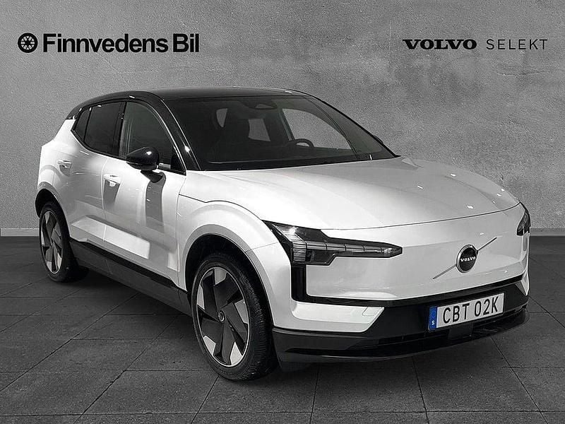 Begagnad Volvo EX30 Plus 202 kW (275 HK) 2023 Vit SUV