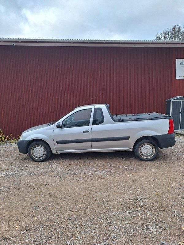 Begagnad 2010 Dacia Logan Pickup | 28 500 kr - Bild 1/4